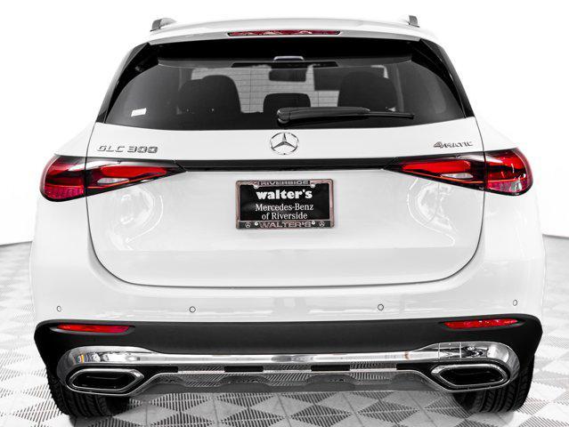 new 2024 Mercedes-Benz GLC 300 car, priced at $50,985