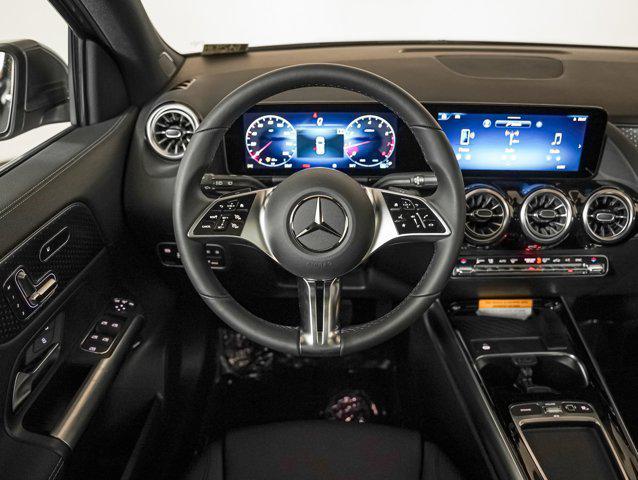 new 2025 Mercedes-Benz GLA 250 car, priced at $47,395