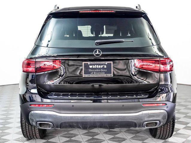 new 2025 Mercedes-Benz GLB 250 car, priced at $47,145