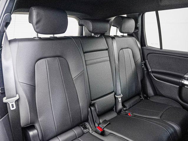 new 2025 Mercedes-Benz GLB 250 car, priced at $47,145