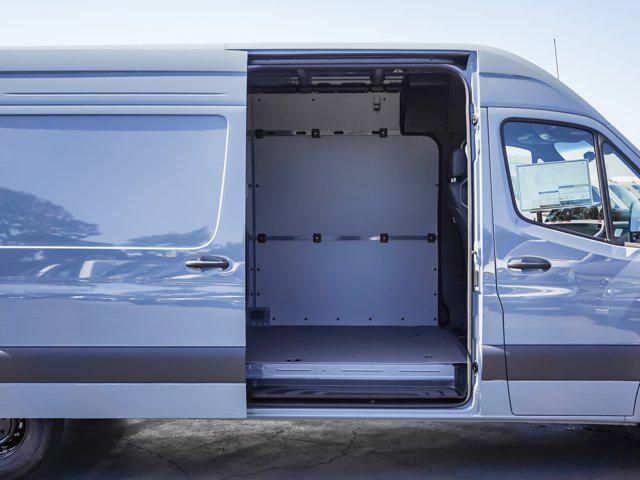 new 2025 Mercedes-Benz Sprinter 2500 car, priced at $70,428