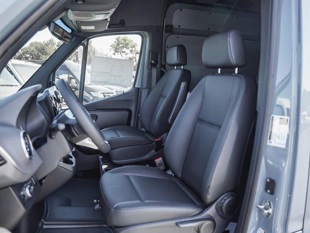 new 2025 Mercedes-Benz Sprinter 2500 car, priced at $70,428