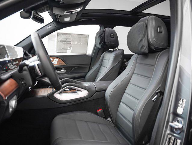 new 2025 Mercedes-Benz GLS 580 car, priced at $117,280