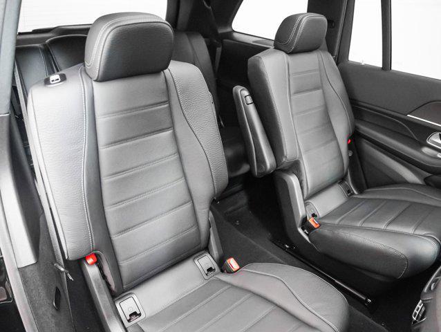 new 2025 Mercedes-Benz GLS 580 car, priced at $117,295