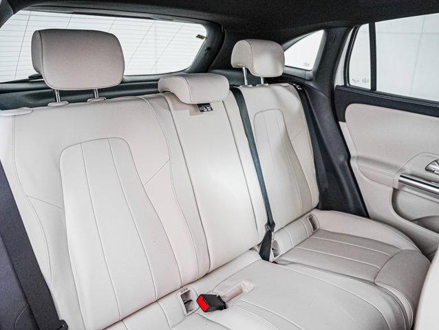 new 2025 Mercedes-Benz GLA 250 car, priced at $45,845