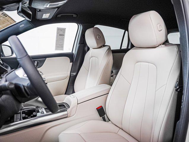 new 2025 Mercedes-Benz GLA 250 car, priced at $45,845