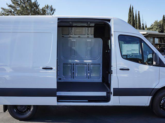 new 2025 Mercedes-Benz Sprinter 2500 car, priced at $58,085