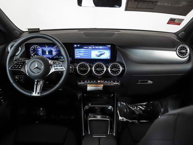 new 2025 Mercedes-Benz GLA 250 car, priced at $46,645