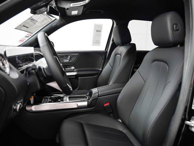 new 2025 Mercedes-Benz GLB 250 car, priced at $47,145
