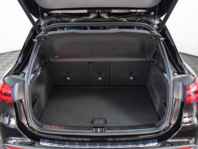new 2025 Mercedes-Benz GLA 250 car, priced at $46,495