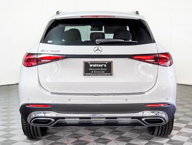 new 2025 Mercedes-Benz GLC 300 car, priced at $52,465