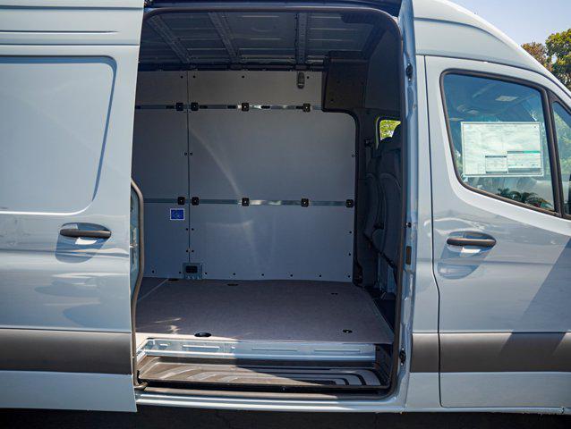 new 2024 Mercedes-Benz Sprinter 3500 car, priced at $72,056