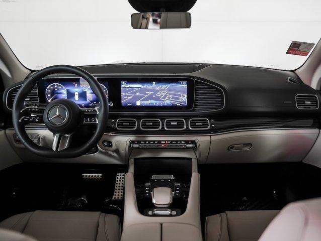 new 2024 Mercedes-Benz GLS 580 car, priced at $117,600