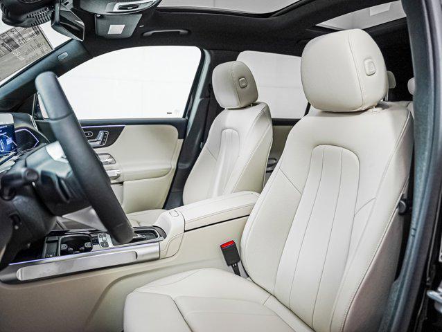 new 2025 Mercedes-Benz GLB 250 car, priced at $50,030
