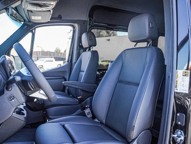 new 2025 Mercedes-Benz Sprinter 2500 car