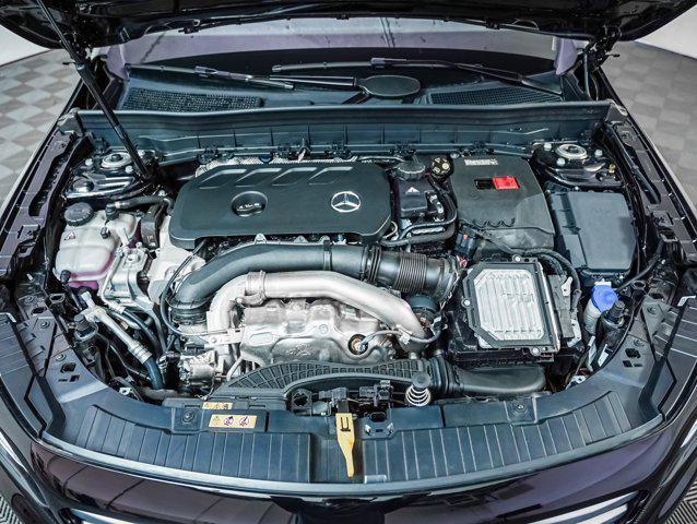 new 2025 Mercedes-Benz GLB 250 car, priced at $47,145