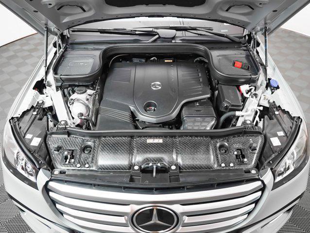 new 2025 Mercedes-Benz GLS 450 car, priced at $99,755