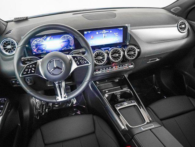 new 2025 Mercedes-Benz GLA 250 car, priced at $45,845