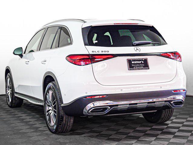 new 2024 Mercedes-Benz GLC 300 car, priced at $52,195