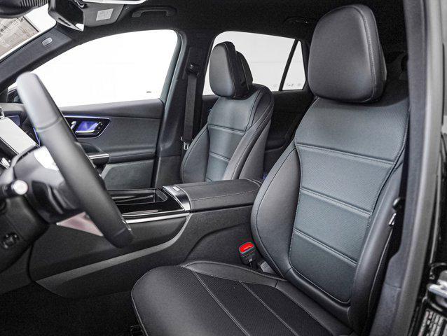 new 2025 Mercedes-Benz GLC 300 car, priced at $53,265