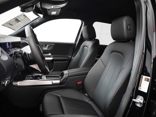 new 2025 Mercedes-Benz GLB 250 car, priced at $49,595