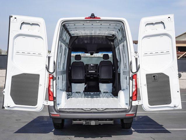 new 2024 Mercedes-Benz Sprinter 2500 car, priced at $61,116