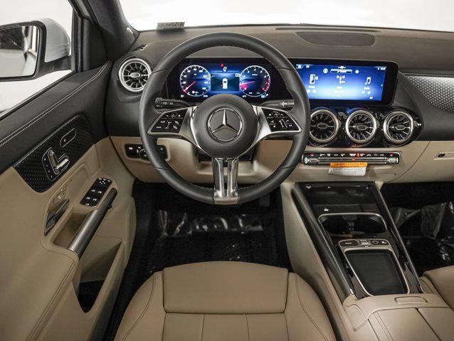 new 2025 Mercedes-Benz GLA 250 car, priced at $46,645