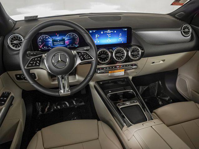 new 2025 Mercedes-Benz GLA 250 car, priced at $46,645