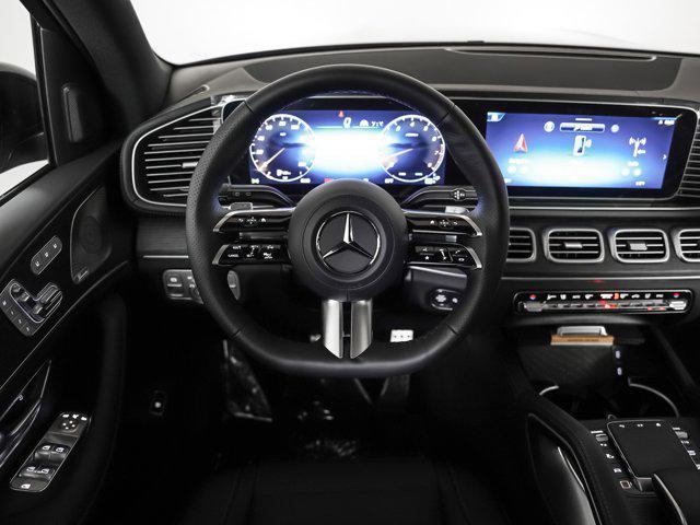 new 2025 Mercedes-Benz GLS 580 car, priced at $121,580