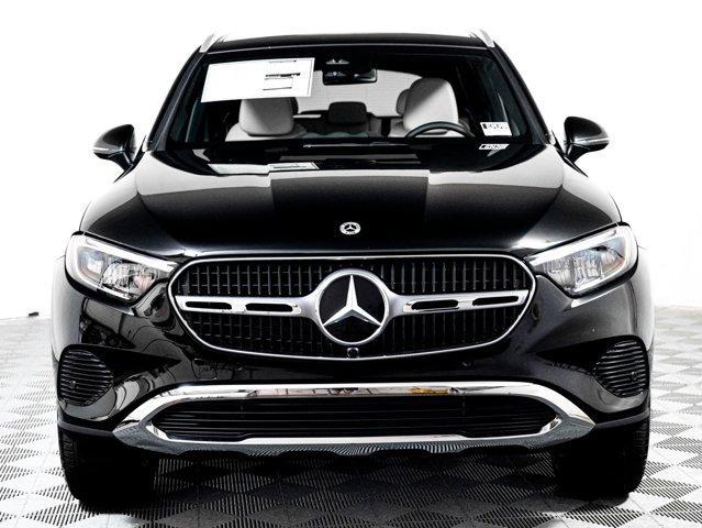 new 2024 Mercedes-Benz GLC 300 car, priced at $53,775