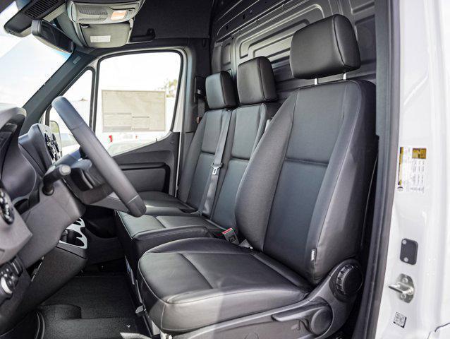 new 2025 Mercedes-Benz Sprinter 2500 car, priced at $63,384