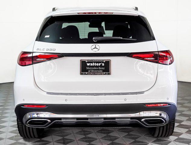 new 2025 Mercedes-Benz GLC 300 car, priced at $53,265