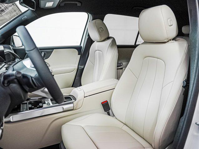 new 2025 Mercedes-Benz GLB 250 car, priced at $48,645
