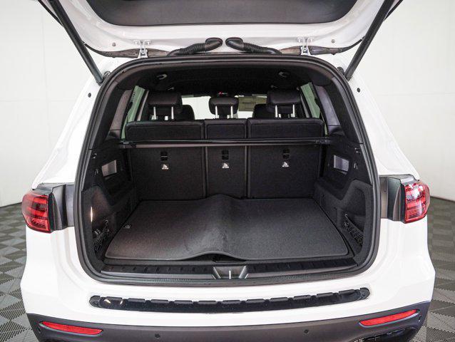 new 2025 Mercedes-Benz GLB 250 car, priced at $49,170