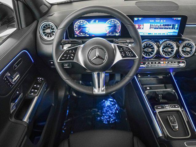 new 2025 Mercedes-Benz GLB 250 car, priced at $49,170
