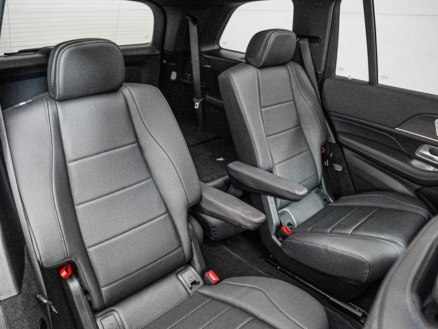 new 2025 Mercedes-Benz GLS 450 car, priced at $95,685