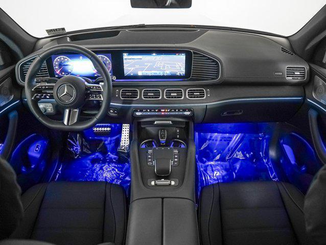 new 2025 Mercedes-Benz GLS 580 car, priced at $121,280