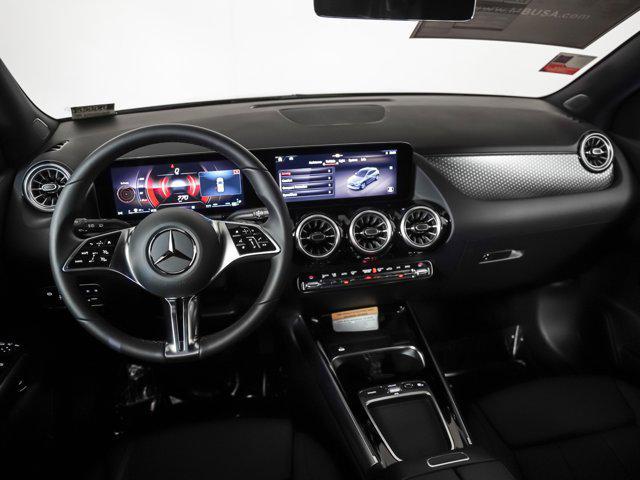 new 2025 Mercedes-Benz GLA 250 car, priced at $44,345