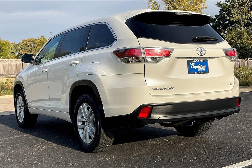 used 2015 Toyota Highlander car, priced at $17,499