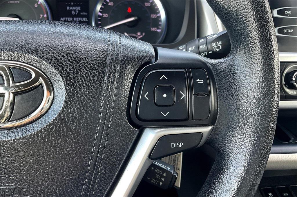 used 2015 Toyota Highlander car, priced at $17,499