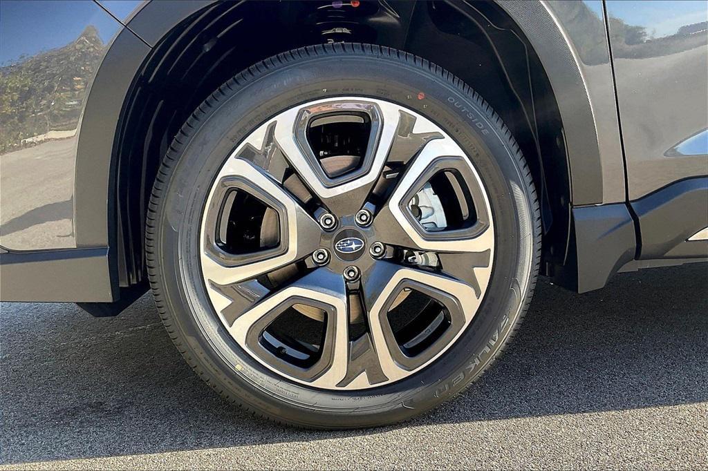 new 2025 Subaru Ascent car, priced at $46,912