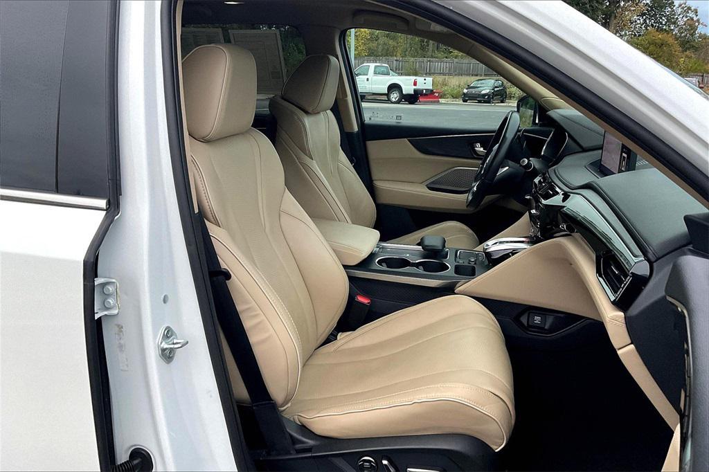 used 2023 Acura MDX car, priced at $45,987