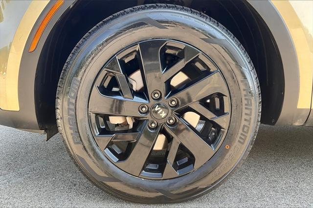 used 2021 Kia Sorento car, priced at $23,155