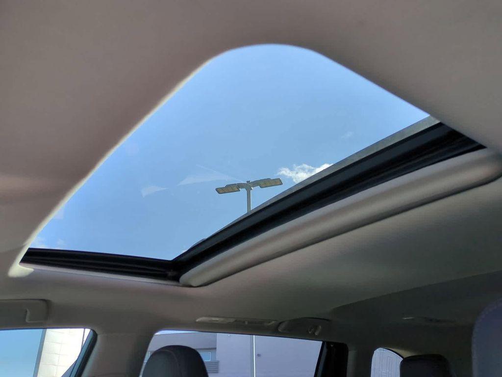 used 2014 Toyota Highlander car, priced at $15,999