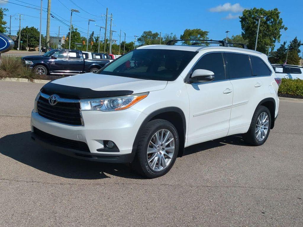 used 2014 Toyota Highlander car, priced at $15,999