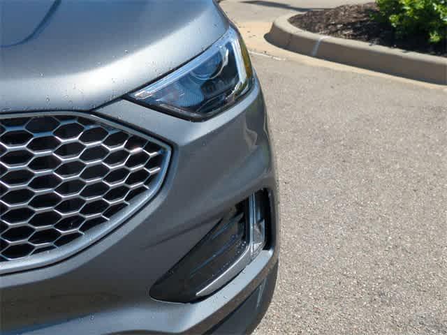 new 2024 Ford Edge car, priced at $39,906