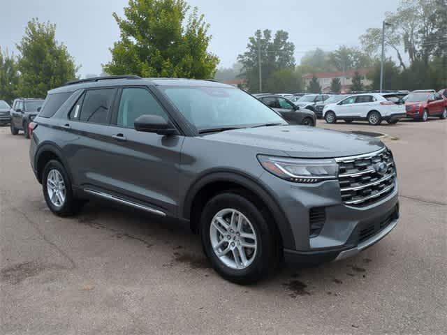 new 2025 Ford Explorer car, priced at $40,258