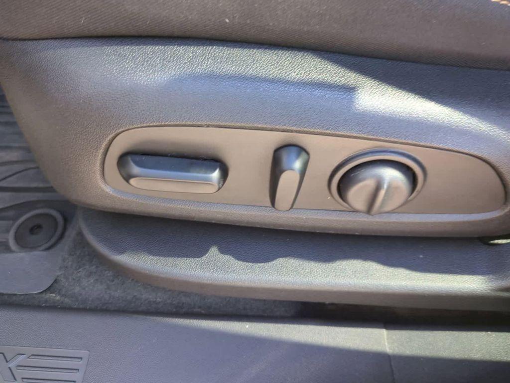 used 2024 Chevrolet Equinox car, priced at $23,999