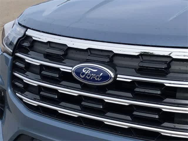 new 2025 Ford Explorer car, priced at $44,662