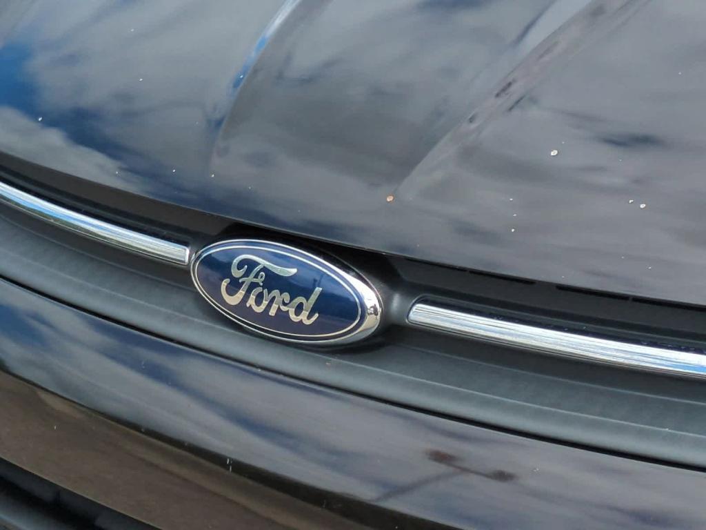 used 2013 Ford Escape car, priced at $5,999